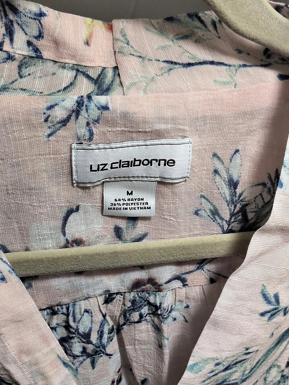Liz Claiborne Floral Sleeveless Blouse Pink & Blue Medium - Picture 3 of 3
